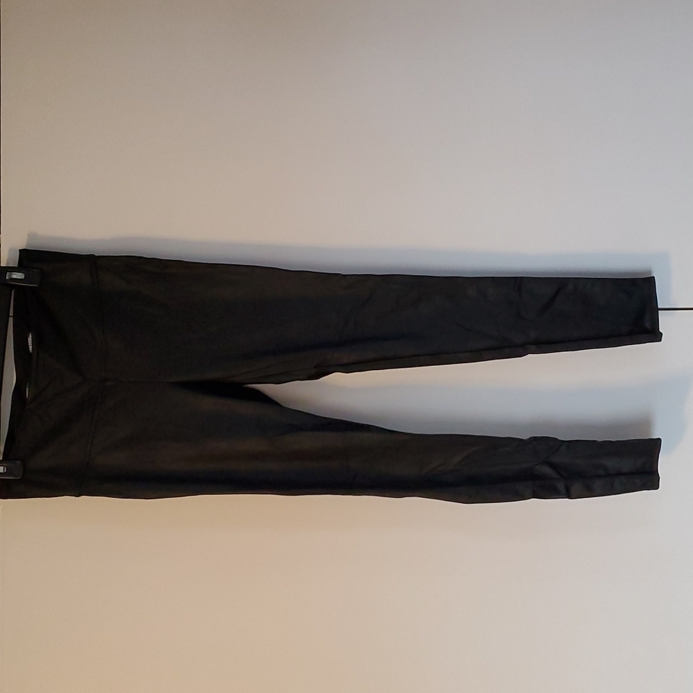 Shiny Shimmer Black Leggings